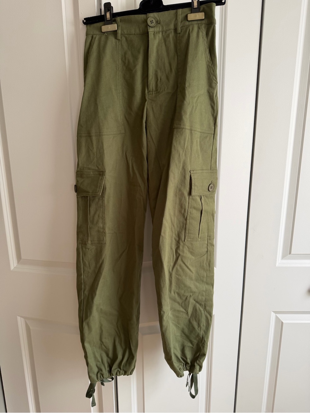 Men's Olive Cargo Pants with Drawstring Cuffs